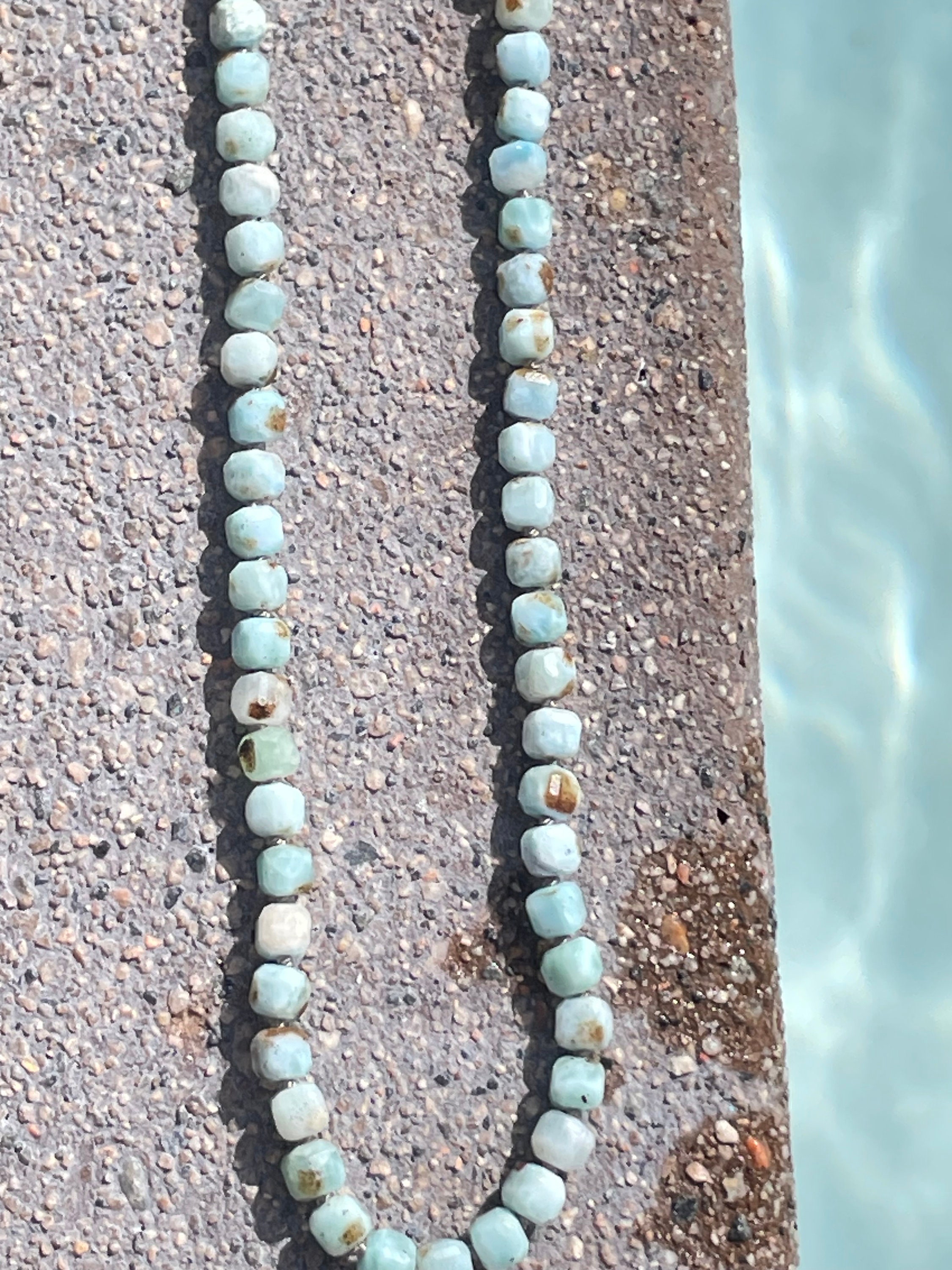 Collana In Pietra Naturale Larimar – Schegge Azzurre Fatte A Mano, Lunghezza 45 Cm, Con Chiusura In Ottone, Regalo Unico - 2