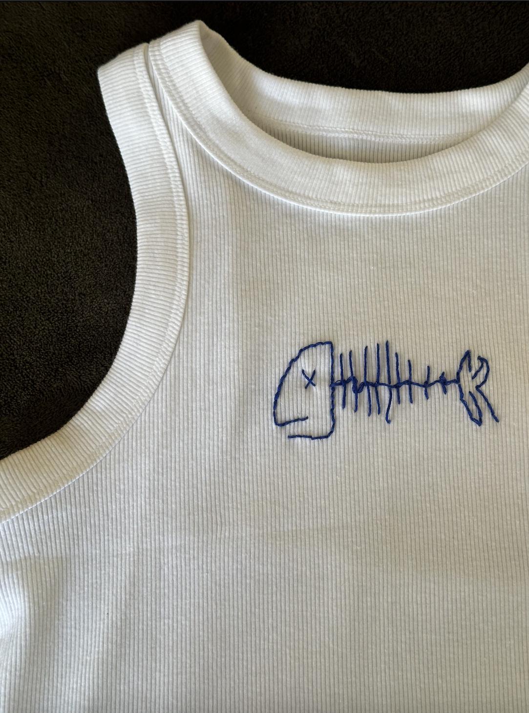 0401~Embroidered Logo Printed Basket Tank Top
