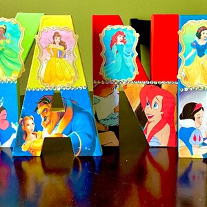 CUALQUIER TEMA Nombre personalizado, Papel maché, carta de pie de letrero de nombre, regalo de baby shower, decoración personalizada, nombre personalizado, cualquier habitación de niños temática