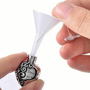 Feuerbestattungs-Schmuck-Trichterfüllset für kleinen Mini-Miniatur-Urne-Anhänger mit Schürhaken-Stick mit Anleitung (Anhänger nicht enthalten)