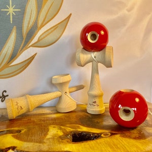 Kendama Wooden Toy, 5 Hole / 5 Cup Kendama