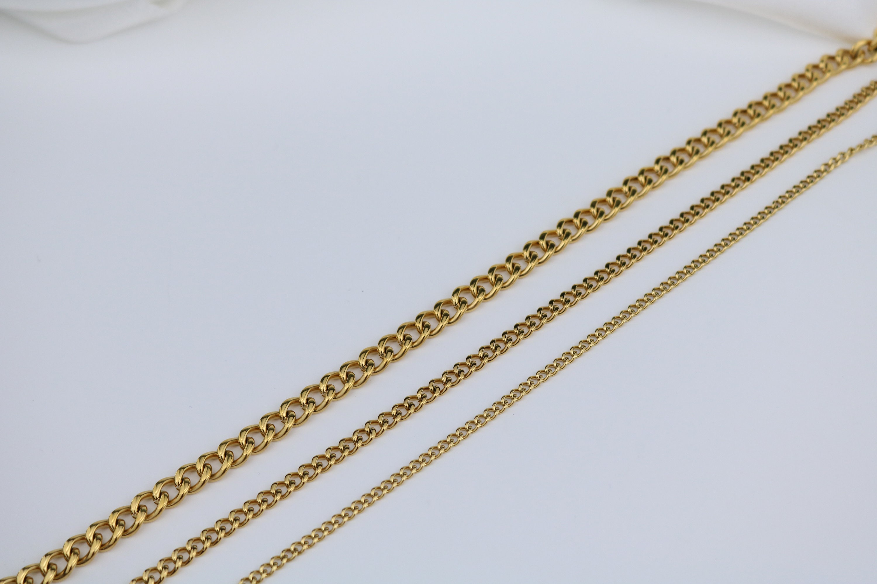 Clearance Pricing BLOWOUT 18K Gold Filled Designed Chain Necklace