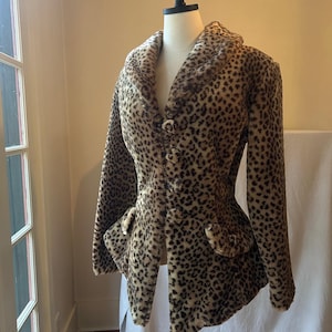 Betsey Johnson / ベッツィージョンソンレオパード柄 ワンピース Betsey Johnson / ベッツィージョンソンレオパード柄 ワンピース