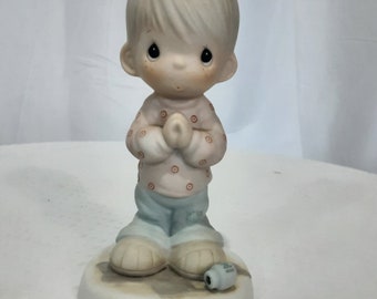 Precious Moments "Help Lord I'm In A Spot" porcelain bisque figurine