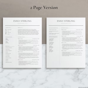 Może przedstawiać: Dwustronny szablon CV o minimalistycznym designie. CV jest dla Emily Sterling, kt&oacute;ra jest profesjonalistką z doświadczeniem w edukacji. CV zawiera sekcje dotyczące informacji kontaktowych, profilu, wykształcenia, umiejętności, doświadczenia zawodowego, osiągnięć i rozwoju zawodowego.