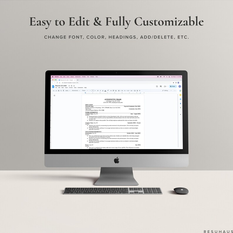 Pu&ograve; includere: Uno screenshot di uno schermo di computer che mostra un modello di curriculum vitae in un programma di elaborazione testi. Il curriculum &egrave; per Antoinette Chase e include sezioni per l'istruzione, l'esperienza lavorativa, l'esperienza di volontariato e le competenze. Il testo nella parte superiore dello schermo recita "Facile da modificare e completamente personalizzabile CAMBIARE FONT, COLORE, TITOLI, AGGIUNGERE/ELIMINARE, ECC."