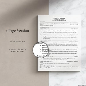 Pu&ograve; includere: Un modello di curriculum con una lente di ingrandimento che evidenzia la sezione intitolata "Posizione" con punti elenco che recitano "Utilizza solo parole chiave che descrivano le tue responsabilit&agrave; e i tuoi risultati chiave in questo ruolo. Inizia ogni punto elenco con un verbo d'azione."  "Professionalizza il tuo curriculum, assicurati di salvare una copia come file pdf. Questo preserver&agrave; il suo contenuto e impedir&agrave; qualsiasi modifica indesiderata."  "Utilizza punti elenco per descrivere le tue responsabilit&agrave; e i tuoi risultati chiave in questo ruolo. Inizia ogni punto elenco con un verbo d'azione."