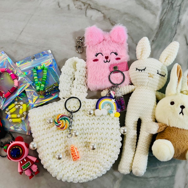 Crochet bunny grab bag, gift bag, Christmas gift, bunny, swifty bracelets