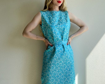 Vintage 1960s Turquoise Floral Embroidered Shift Dress (S/M)