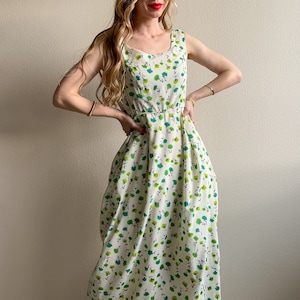 Vintage 1960s Dainty Green Flowers Summer Dress (S)
