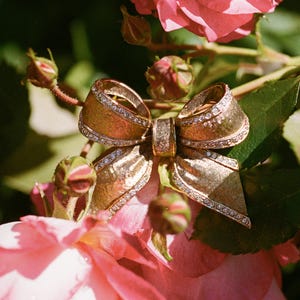 Adorable Vintage 1950s Gold Bow Brooch With Rhinestones