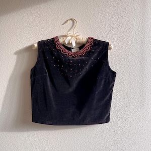 Vintage 1950s Black Velvet Top With Beading (XS/S)