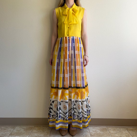 Vintage 1970s Yellow Cotton Novelty Print Maxi Dr… - image 4