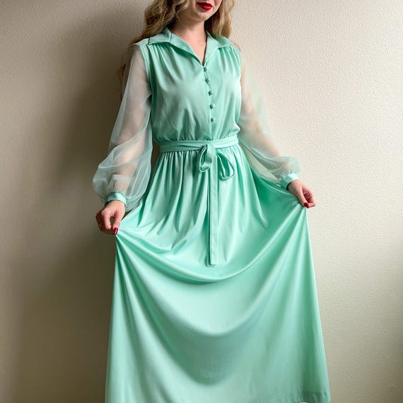 green emerald velvet dress Midi Dress // Au Paradis Seafoam Gingham main image 0
