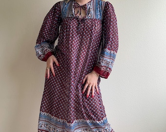 Vintage 1970s Burgundy and Blue Indian Gauze Cotton Midi Dress (XS/S)