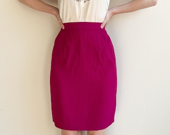 Vintage 1990s Magenta Pencil Skirt (XS)