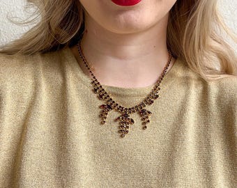 Vintage 1950s Dark Red Ruby Gemstone Necklace
