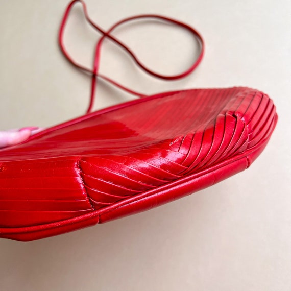 Vintage 1980s Red Micro-Pleated Faux Leather Purse - image 5