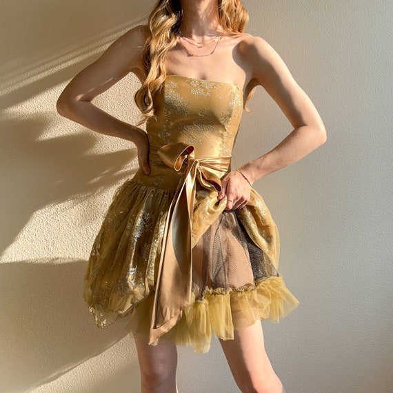 Vintage 1980s Gold Strapless Gunne Sax Mini Dress… - image 3