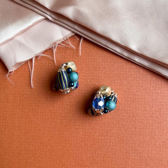 Paire De Boucles D'oreilles Années 80 - Métal Doré Et Bleu, Style Vintage (occasion)