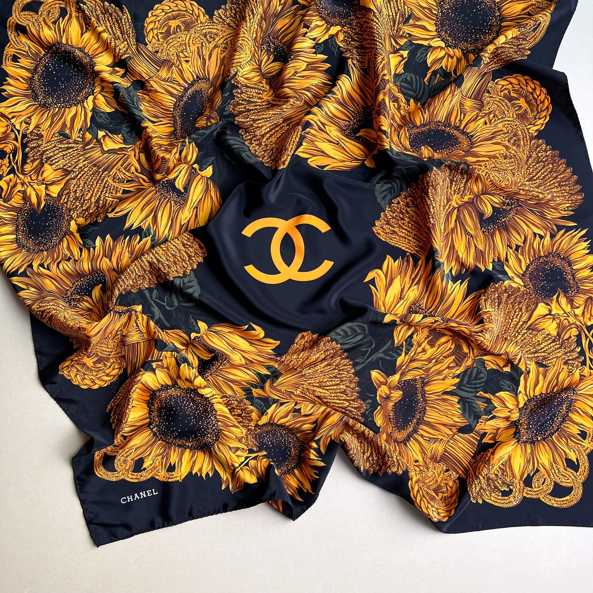 Chanel Floral stripe cashmere silk scarf - Vintage Lux