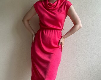 Vestido vintage de tela de rizo rosa de los años 70 (talla S/M)