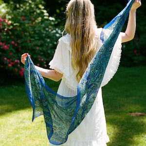 Vintage 1970s Shades of Blue Paisley Print Silk Scarf