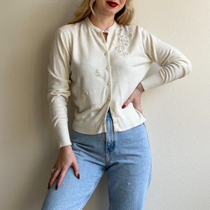 Vintage Soft 1950s White Cardigan With Beaded Bow (M/L)