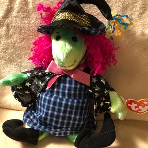 Beanie Baby ty “Scary the Witch”