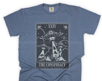 Abduction of The Border Collie TShirt : Conspiracy Tarot for Alien & UFO Lovers - Cryptid UAP Hunters and Dog Enthusiasts Shirt