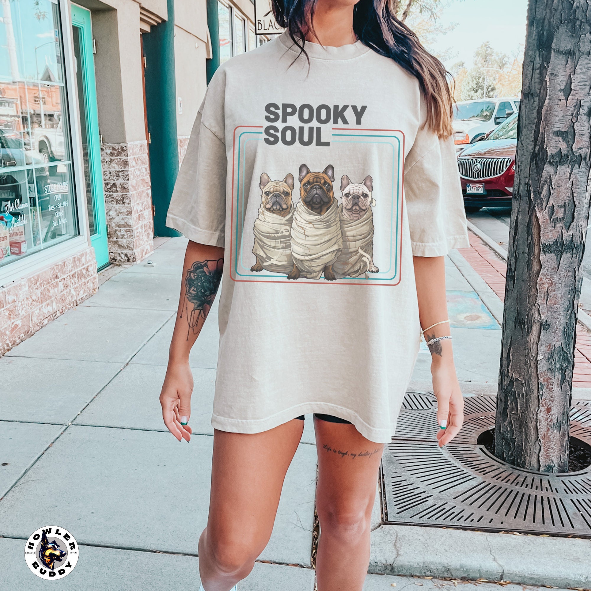 Discover Spooky Soul of a Frenchie : Retro Mummy Halloween Unisex Shirt - The Perfect Gift for French Bulldog Lovers and Fans - Frenchy Mom