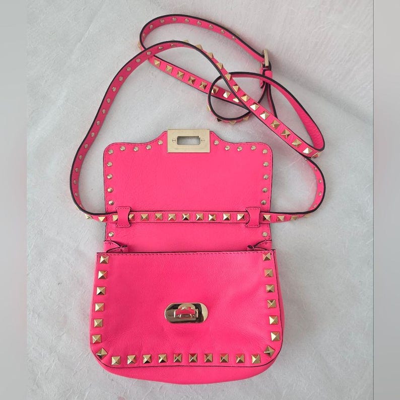 Auth Valentino Garavani Vitello Rockstud Flap Crossbody Bag image 4