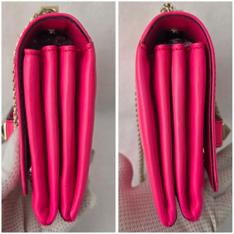 Auth Valentino Garavani Rockstud Va Va Voom Bandolera rosa neón imagen 10
