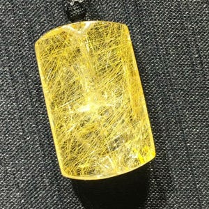 Schöne goldene Rutilquarz Halskette, Gold Rutilquarz Kristall, 26,8 mm Edelstein Anhänger Halskette, Geschenk für Mann & Frau
