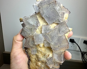 Aglomerado de cubos de fluorita roxa, cor zonada, espécime de cristal raro para decoração de Guizhou, China, espécimes de cristal de fluorita.