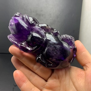 Beautiful Crystal Carved Pixiu, Amethyst Chinese Fengshui Decor, Wealth Pi xiu Carving, Amethyst Crystal Realistic Carving Art, 430g