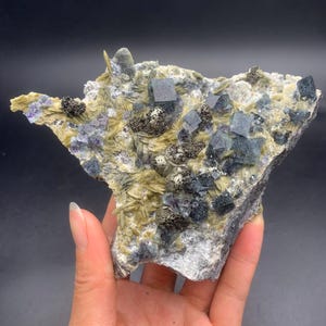 Beautiful Purple  Fluorite Crystal from Yindu Mine, Inner Mongolia, China, Fluorite Siderite Combination, Fluorite Specimen for Collectors