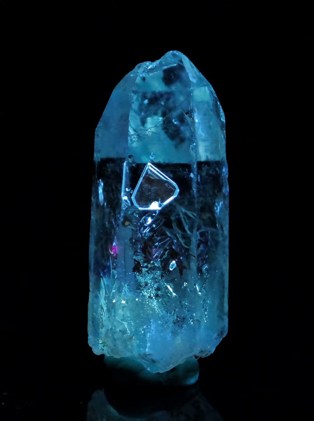 Elestial Raiment Elestial Quartz Crystal, Natural Elestial Window Quartz, Fluorescence ...