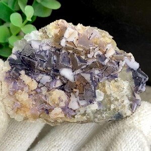 Beautiful Purple Fluorite Cube Cluster from Guizhou, China,  Zoned Color, Crystal Specimen, Fluorite Crystal Specimens, 100g