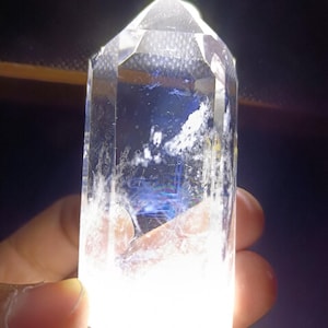 Beautiful Clear Quartz Tower with Blue Rutiles, Rainbow Blue Needle Clear Crystal Wand, Blue Angel&#39;s Feathers Quartz, 139g