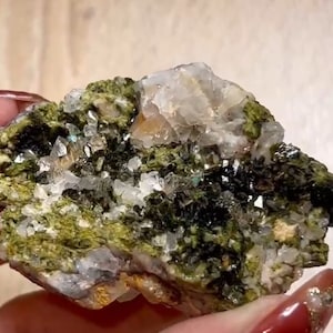 Beautiful Garden Quartz Cluster, Quartz Crystal with Green Epidote from Sichuan China, Epidote and Quartz Crystals