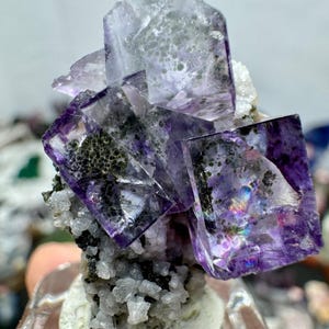 Beau cristal de fluorite YaoGangXian du Hunan, Chine, spécimen de cristal cube violet, spécimens de cristal de fluorite, pièce de collection