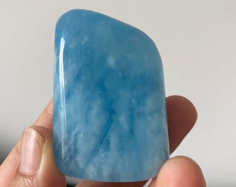 Aquamarine Crystal Palm Stone, Blue Aquamarines Pocket Stone, Healing Calming Blue Crystal, 82g
