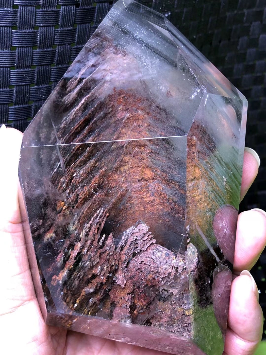 Beautiful Thousand Layer Garden Quartz Tower, Natural 1000 Layer