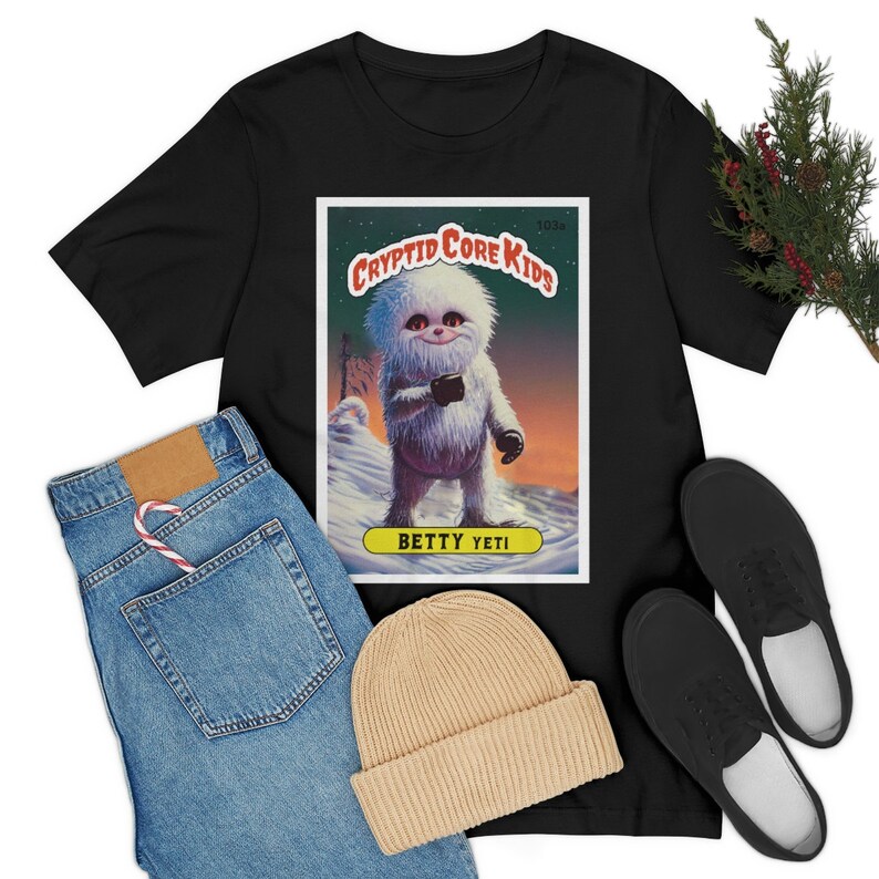 Yeti-shirt, T-shirt met de verschrikkelijke sneeuwman, T-shirt met cryptide-ruilkaarten, grappig monstercadeau, kleding voor cryptozoölogie afbeelding 7