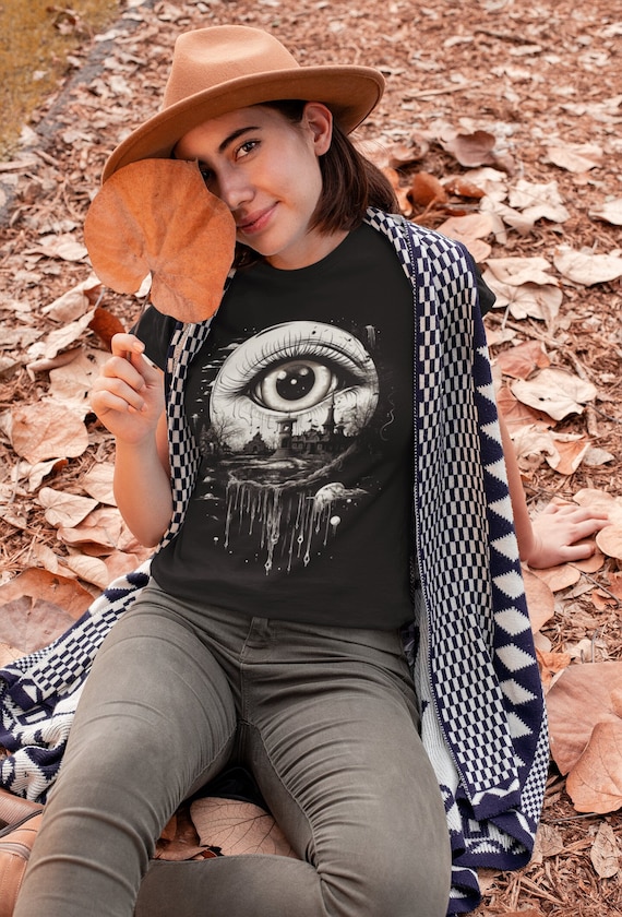 Weirdcore Eyeball T-Shirt | Surreal Weirdo Aesthetic | Trippy Alt Clothing | Grunge Clothes | Harajuku Punk | Rave Gear | Psychedelic