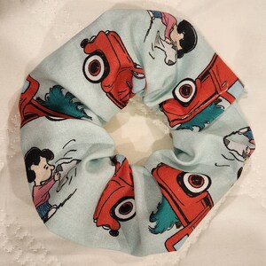 Christmas Peanuts Scrunchie Small | Festive Snoopy Hair Accessory | Cute Holiday Gift | Cartoon Character Hair Tie