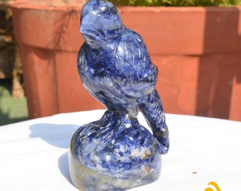 Natural Sodalite bird, Hand Carving, Gemstone Bird, Carved Sparrow, Standing statuette, Carved Crystal Bird, Housewarming 4.1 inches 290Gram