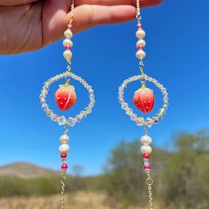 Strawberry Glasses Chain, Cute Fruit Eyeglasses Chain, Fairycore  Swarovski Crystal Sunglasses Chain, Beach Jewelry, Juicy Summer Gift