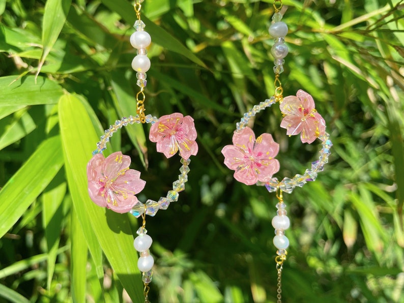 Sakura Glasses Chain, Cherry blossom Kawaii Sunglasses Chain, Japanese Flower Swarovski Crystal Glasses Chain, Bridesmaid Cute Wedding Gift image 1